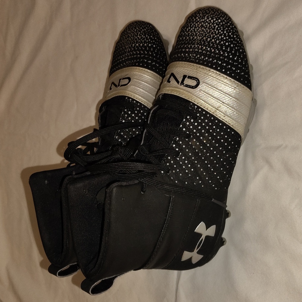 Under armour cleats - Picture 2 of 5